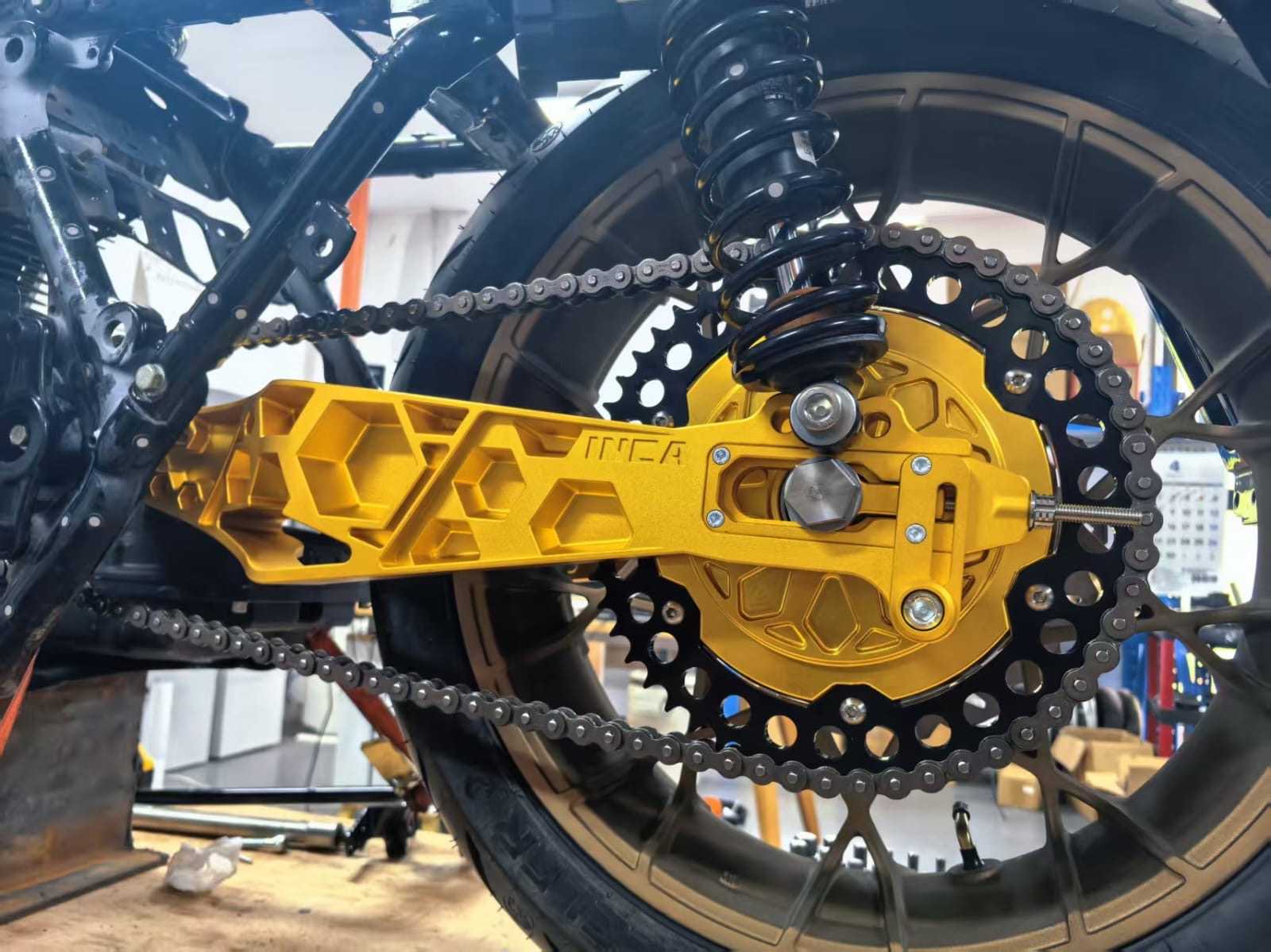 PERFORMANCE SWING ARM CNC TOURING 2009-UP - immagine 3
