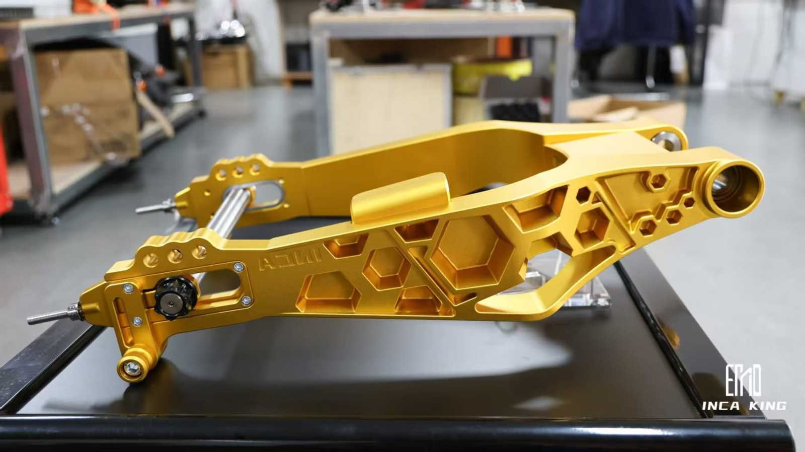 PERFORMANCE SWING ARM CNC TOURING 2009-UP - immagine 4
